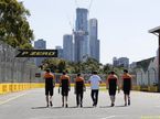 Сотрудники McLaren в Мельбурне