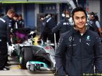 Джазмен Джафар в боксах Mercedes на тестах