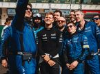 Мик Шумахер с командой Alpine Endurance Team, фото из социальных сетей