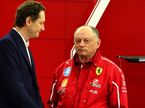 Джон Элканн, президент компании Ferrari, и Фредерик Вассёр, руководитель команды, фото XPB