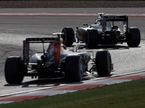 Машины McLaren и Red Bull Racing