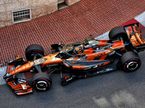 Оскар Пиастри за рулём MCL40 на тренировке в Монако, фото XPB