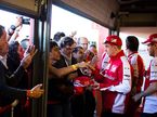 Гонщики Ferrari на фестивале в Муджелло