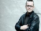Кари Хотакайнен, автор книги о Кими