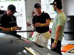Кими Райкконен в боксах Trackhouse Racing на тестах в Вирджинии, фото пресс-службы команды