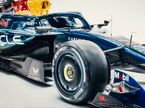 Машина RB22 с номером 1 на носовом обтекателе, стоп-кадр из ролика Red Bull