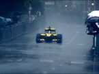 За 100 дней до Гран При Франции команда Renault F1 провела демонстрационные заезды на Английской набережной в Ницце