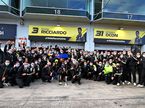 Команда Renault празднует первый подиум за десять с лишним лет