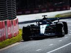 Джордж Расселл за рулём Mercedes W15 на трассе в Мельбурне, фото XPB