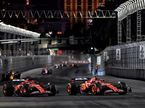 Гонщики Ferrari ведут спор за позицию на трассе Гран При Лас-Вегаса, фото XPB
