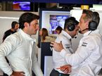Карлос Сайнс в боксах Williams на тестах в Абу-Даби, фото XPB