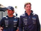 Карлос Сайнс и Джеймс Ваулз, руководитель команды Williams