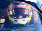 Джейми Чэдвик за рулём спортпрототипа класса LMP2, фото из социальных сетей