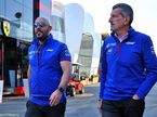 Гюнтер Штайнер (справа) и Стюарт Моррисон, глава пресс-службы Haas F1