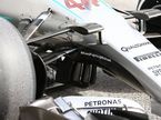 Передняя подвеска машины Mercedes W07