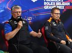 Отмар Сафнауэр, руководитель Alpine F1, и Андреас Зайдль, руководитель команды McLaren