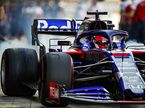 Уже не первый год логотипы Casio Edifice украшают машины команды Toro Rosso
