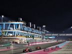Машины Ferrari на трассе в Катаре, 2024 год, фото XPB