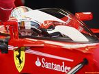 Себастьян Феттель за рулём Ferrari, на которой установлена система Shield