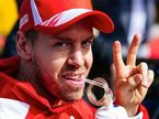 Себастьян Феттель считает дни, оставшиеся до Рождества, фото Ferrari