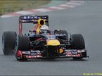 Себастьян Феттель за рулем RB9 на тестах в Барселоне
