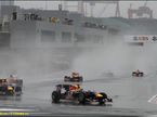Пилоты Red Bull Racing на трассе Гран При Кореи 2010 года