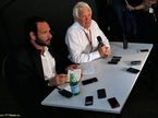 Чарли Уайтинг на встрече с прессой, слева - руководитель пресс-службы FIA Маттео Бончиани