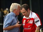 Директор гонок FIA Чарли Уайтинг и глава Ferrari Стефано Доменикали