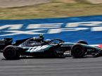Кими Антонелли за рулём Mercedes W17 на трассе в Сузуке, фото XPB