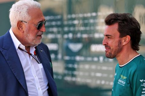 Фернандо Алонсо (справа) и Лоуренс Стролл, владелец Aston Martin F1, фото XPB